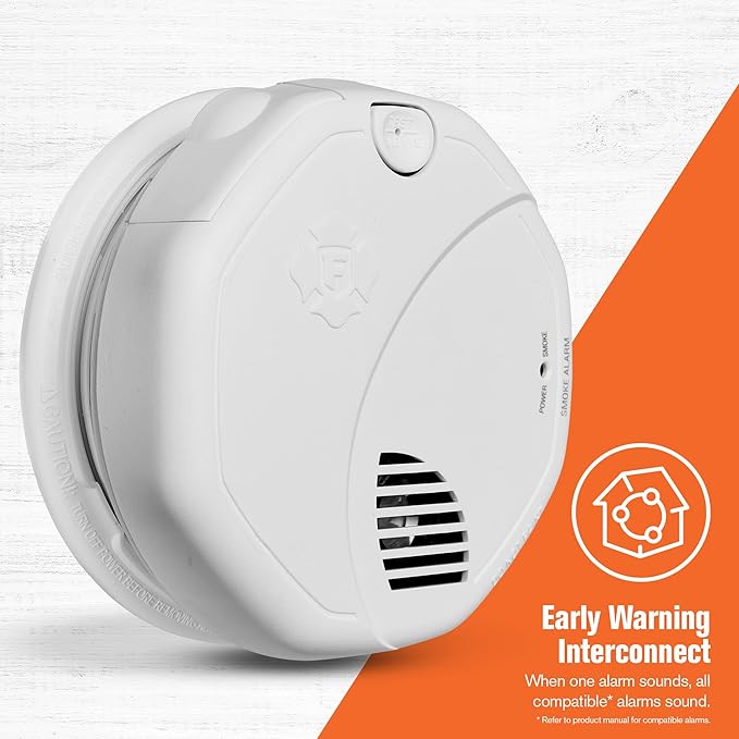 First Alert SM500V, Interconnect Battery-Operated Smoke Alarm with Voice Alerts, 1-Pack