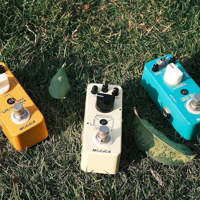 MOOER - Analog envelope filter, dynamic automatic Wah pedal, exaggerated funk, subtle and sensual, static frequency filter effects for guitar and bass.